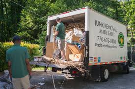Best Yard Waste Removal  in Millersburg, OR